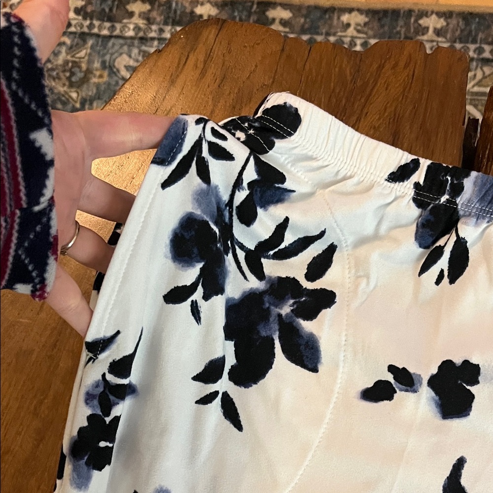 🔥Vera Wang Black & White Floral Pajama Set, Size Large Tall. 3-Piece Set 💃🏻 - Picture 5 of 14